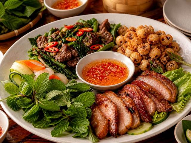 Dế mèn chiên cay thơm
