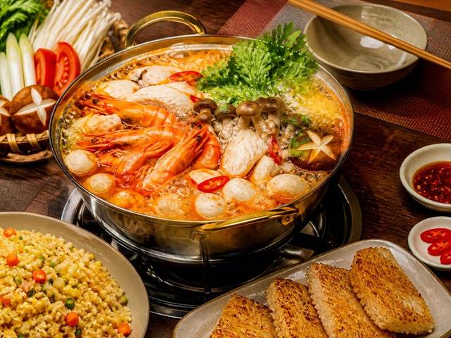 Lẩu ếch măng cay