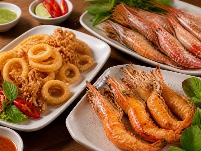 Mực ống hấp